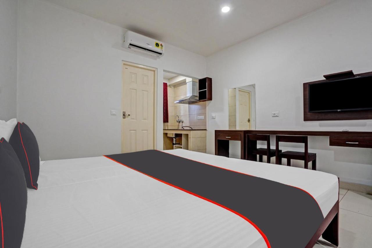 Hotel Collection O White House Pearl à Kochi Extérieur photo