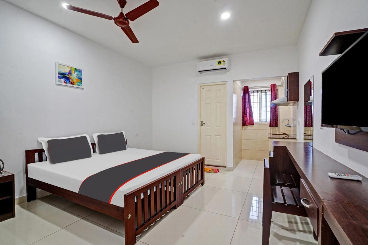 Hotel Collection O White House Pearl à Kochi Extérieur photo