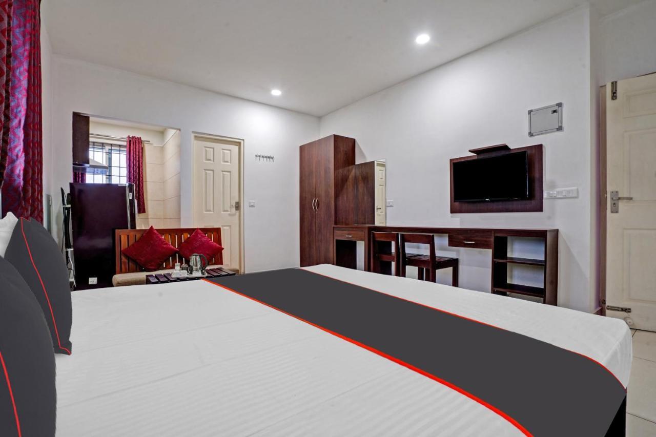 Hotel Collection O White House Pearl à Kochi Extérieur photo