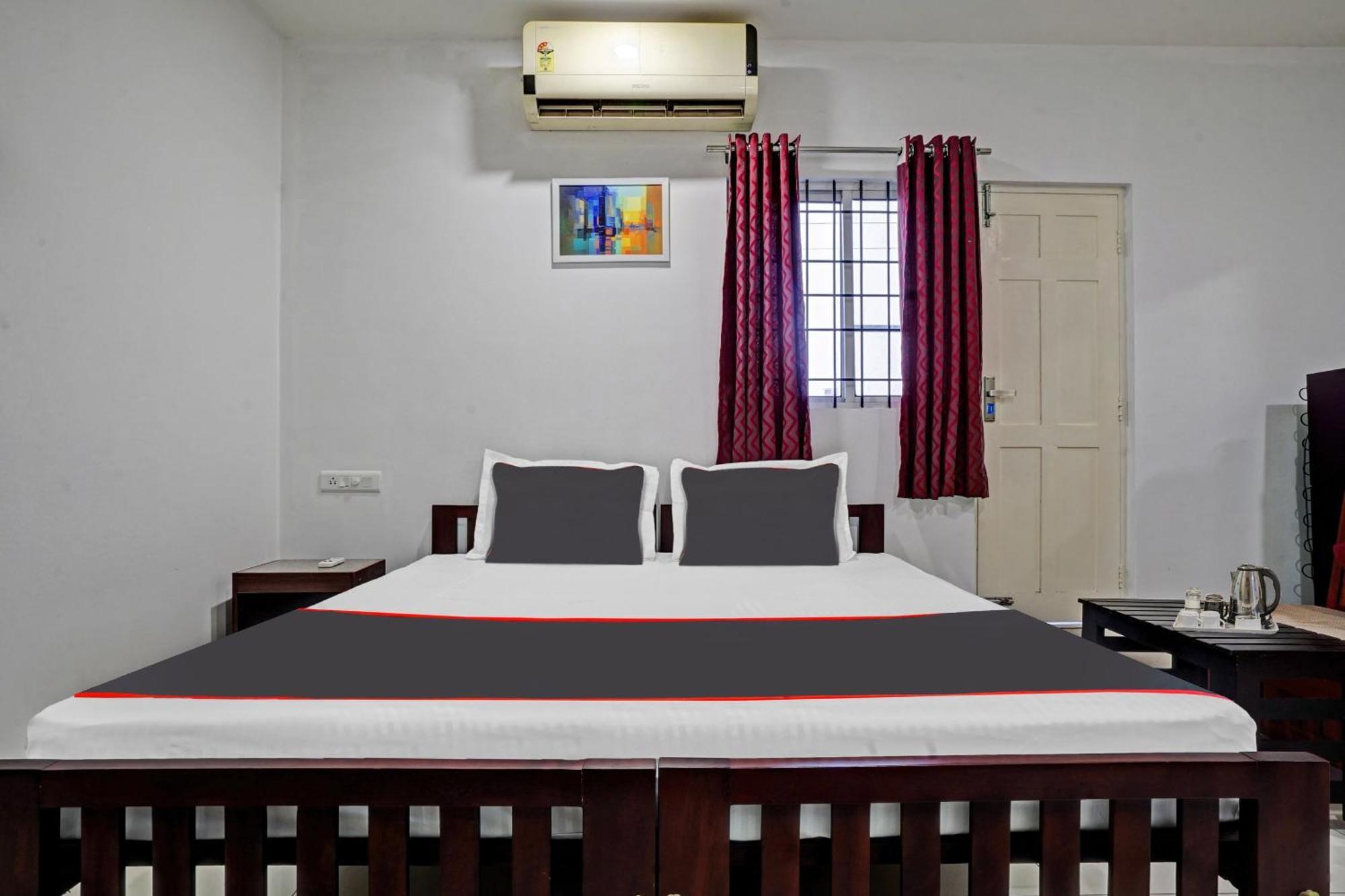 Hotel Collection O White House Pearl à Kochi Extérieur photo